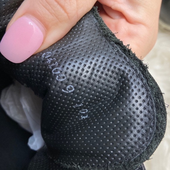 Paul Green Black Leather High Top Sneakers - Picture 9 of 12